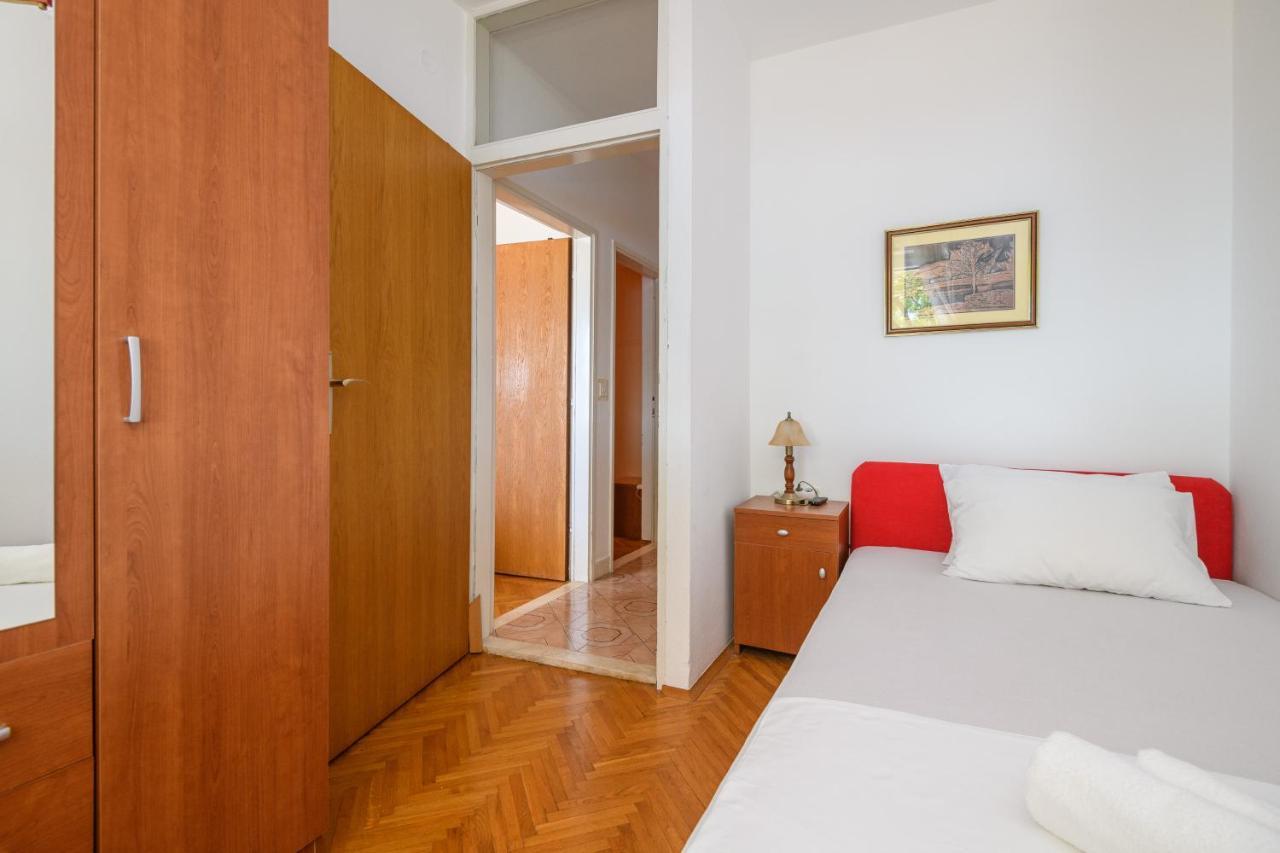 Apartment Mario - Veliki Stan Za Odmor - Terasa- Vrt - Bazen - Pogled More, Izoliran โอราซัซ ภายนอก รูปภาพ