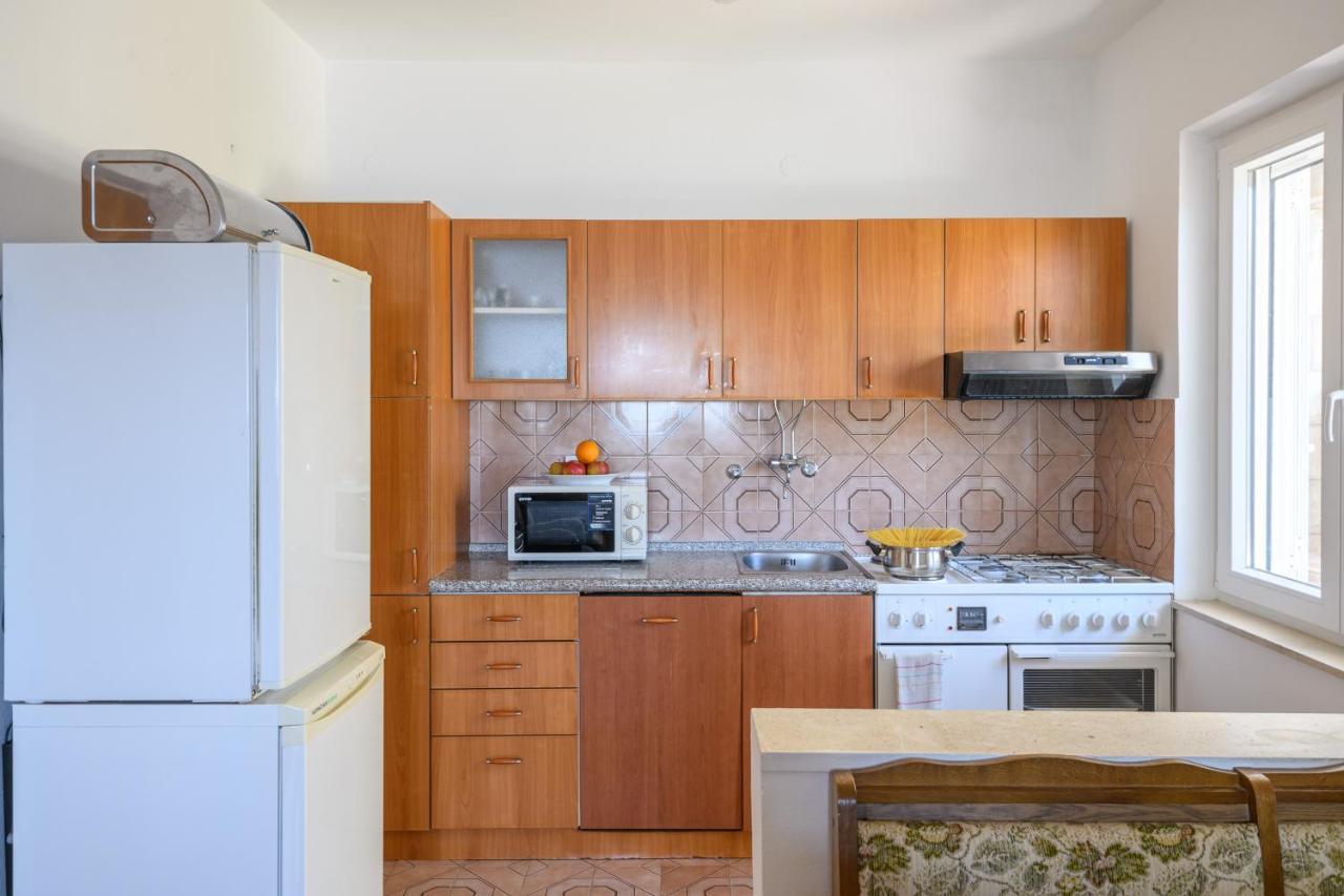 Apartment Mario - Veliki Stan Za Odmor - Terasa- Vrt - Bazen - Pogled More, Izoliran โอราซัซ ภายนอก รูปภาพ